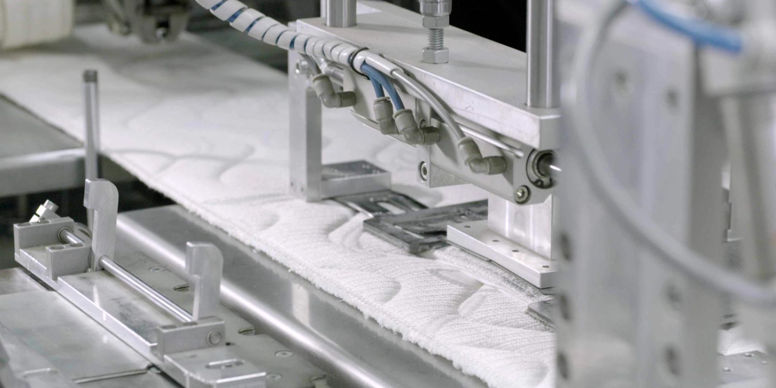 Handgefertigte Matratzen vs. Industrieproduktion: Der Bamberger Qualitätsunterschied